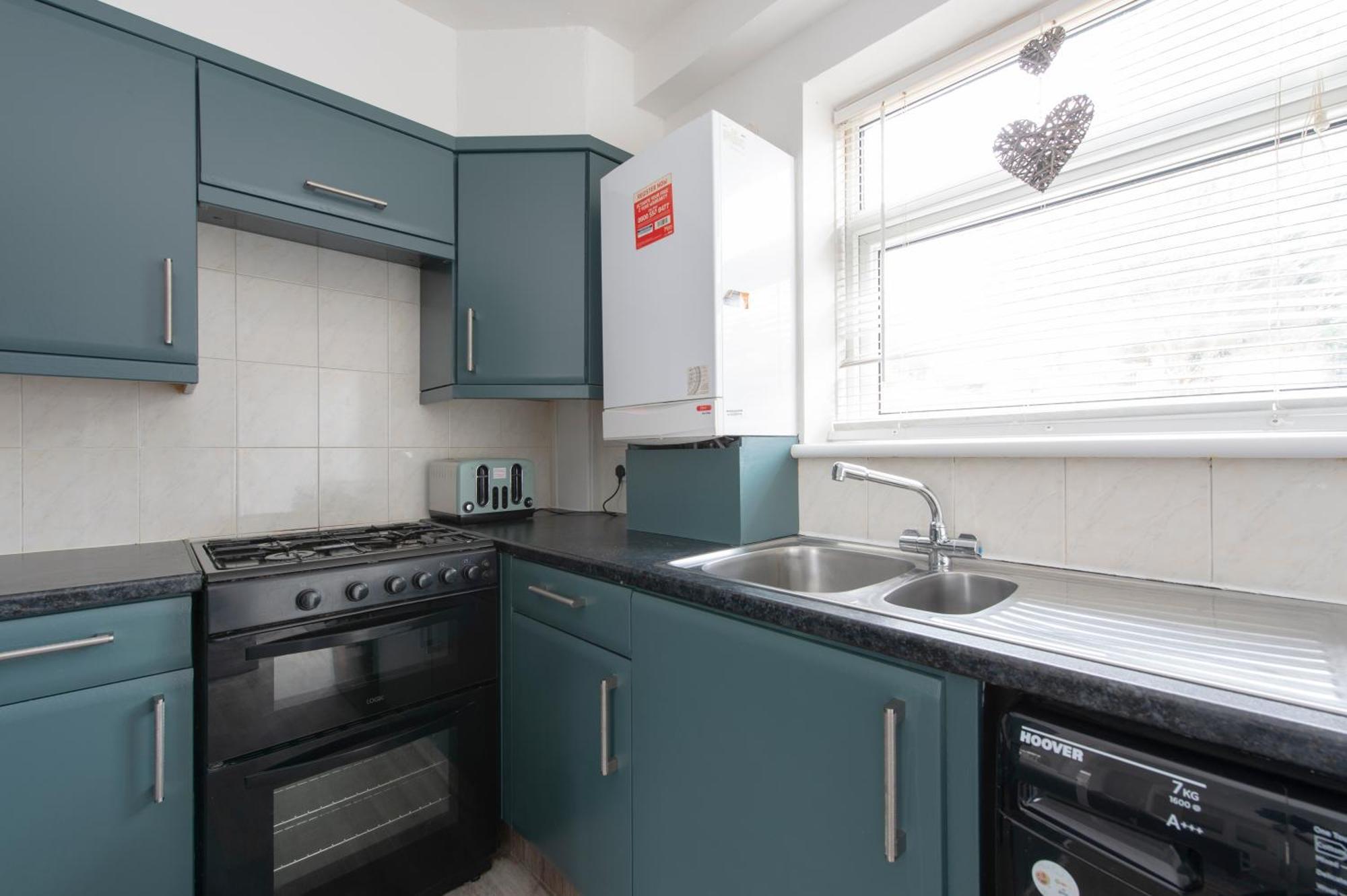 3 Bed House In Rochester 4 Beds Sleeps 7 Wainscot Exteriér fotografie